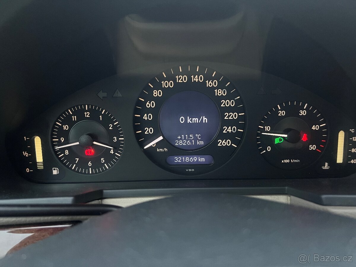 MERCEDES E200CDI 2006 - 8