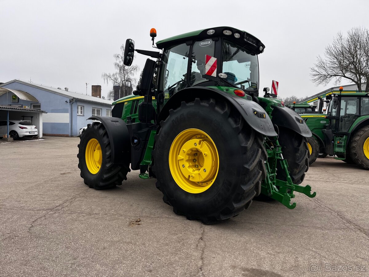 Traktor John Deere 6R 250 - 8