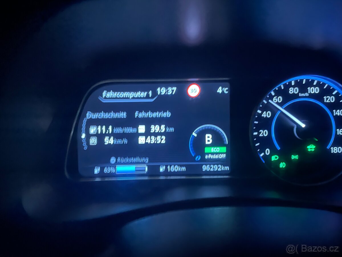 Nissan Leaf 110kw tepelko TOP stav - 8