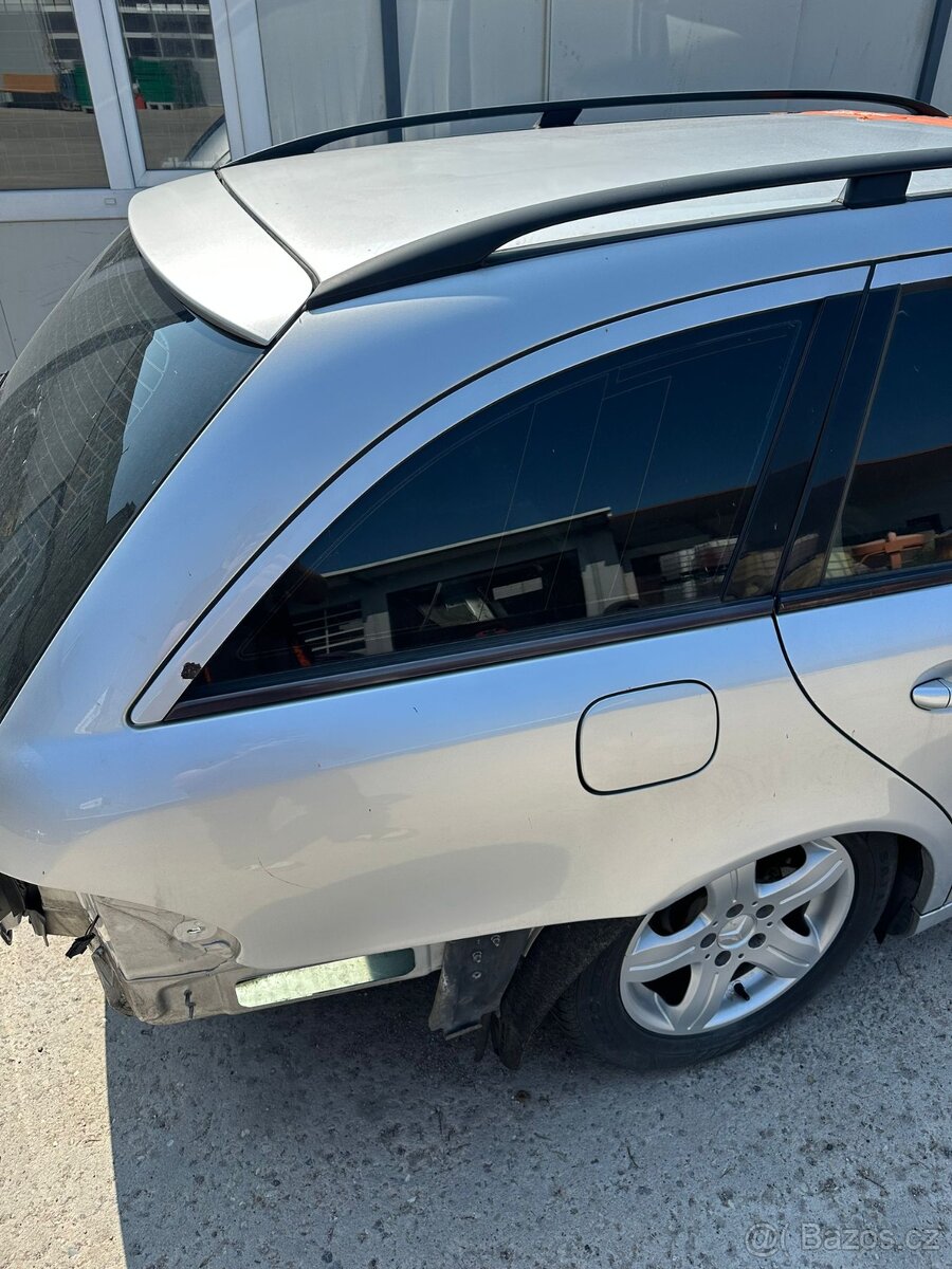 Mercedes-Benz E-class - náhradní díly - 8