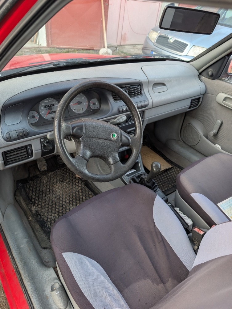 Felicia LX 1,9 D - 8