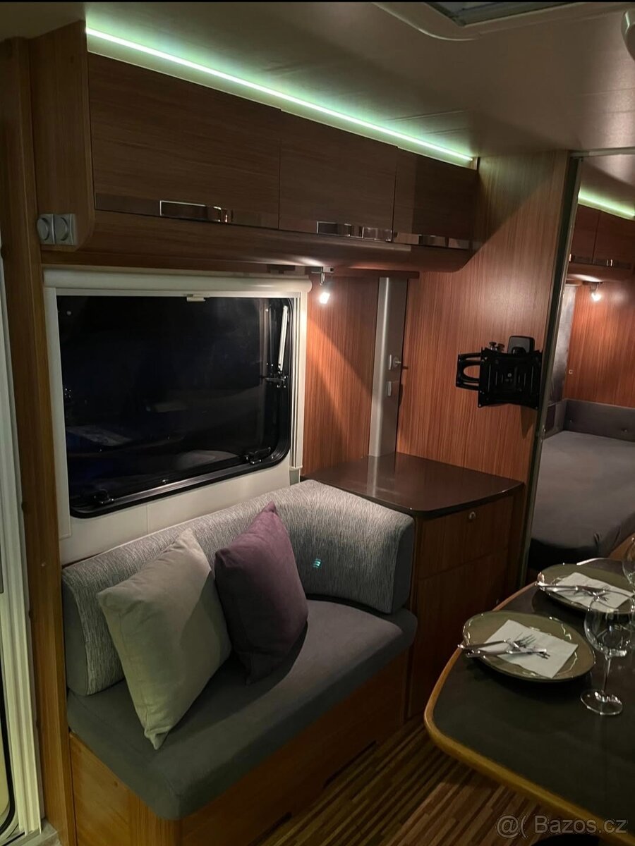 Prodám ADRIA ADORA 613HT, r.v. 2012 ... KRÁSNÝ ... - 8