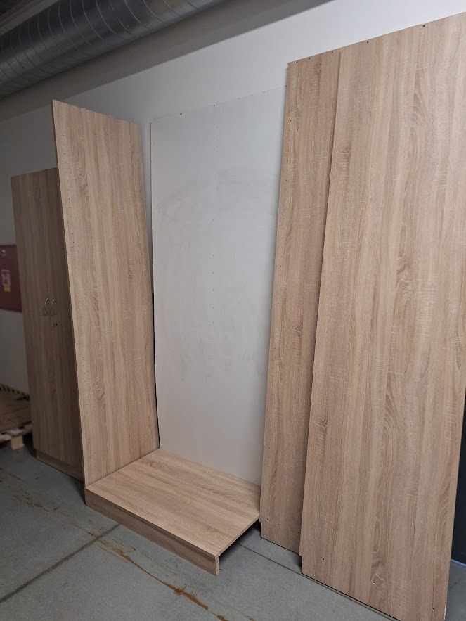 Skříň lamino v.210, š.77cm, hl.52cm - 8