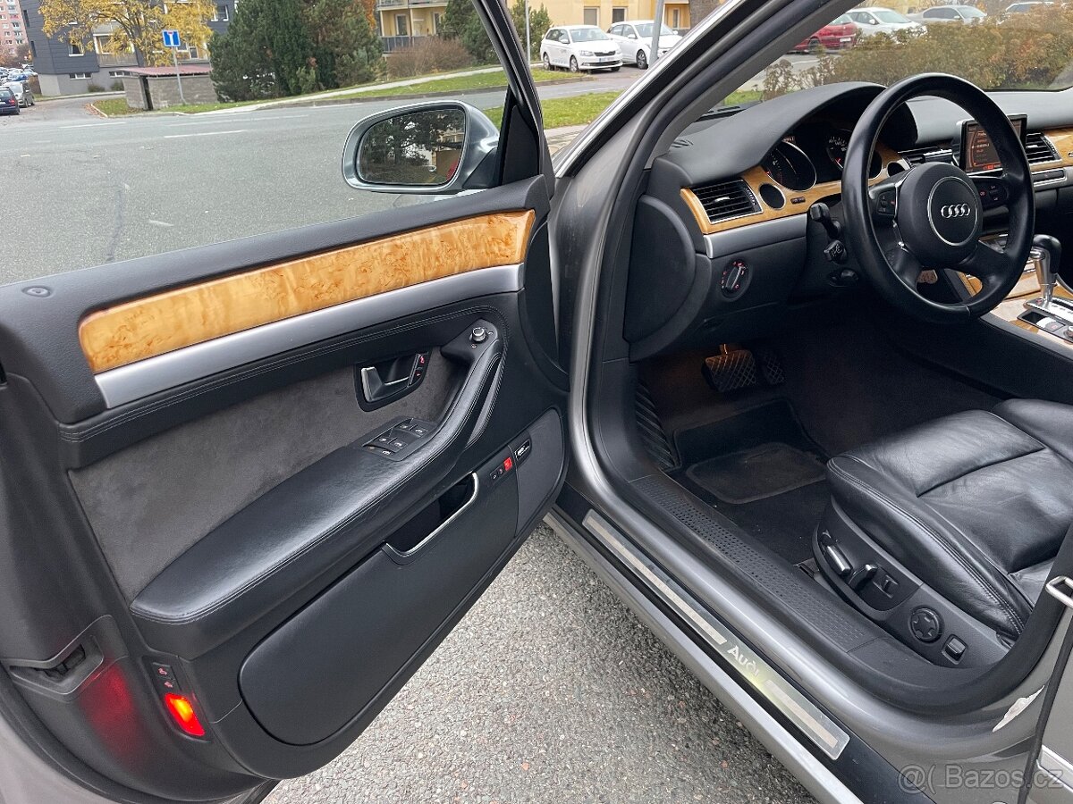Audi A8 D3 4,2i MPI rok 2003 - 8