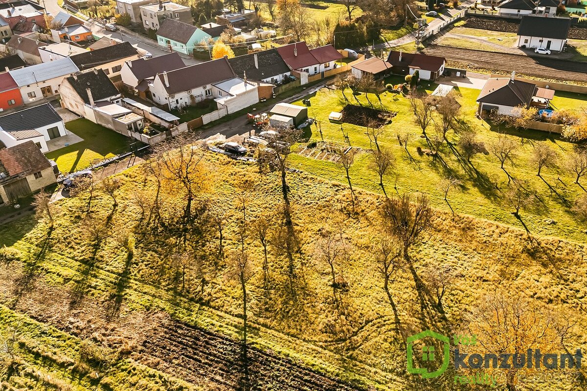 Stavební pozemek v Pravčicích, ev.č. 01053 - 8