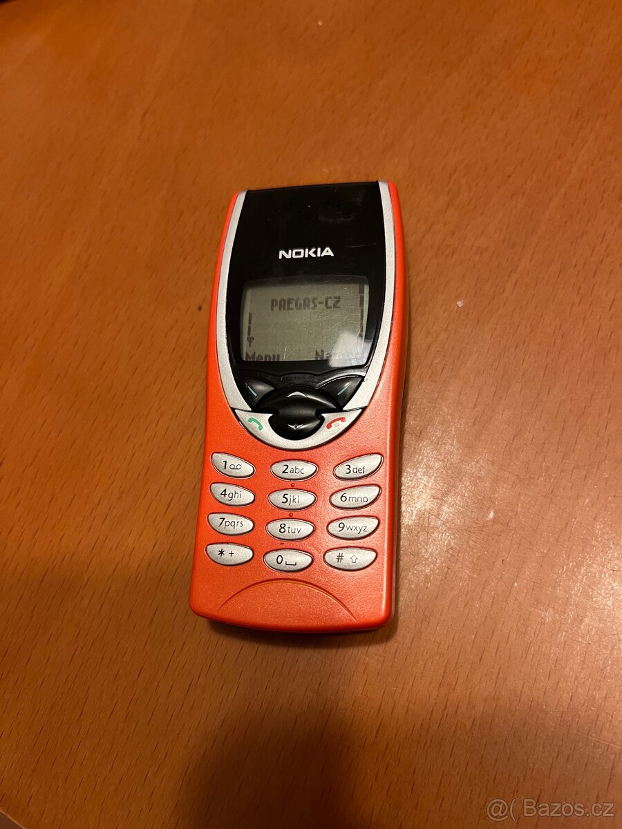 Nokia 8210 - 8