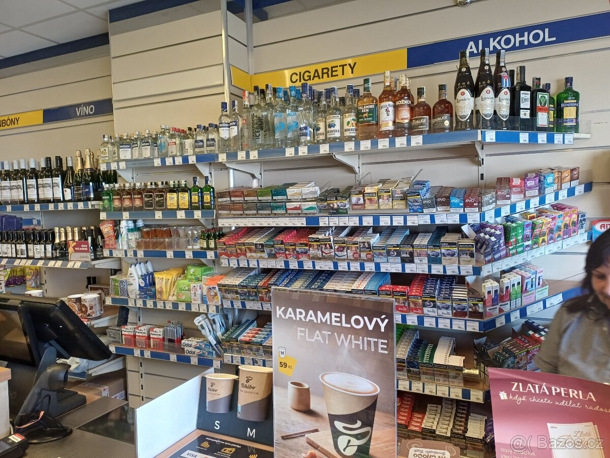 Vybavení prodejny. - 8