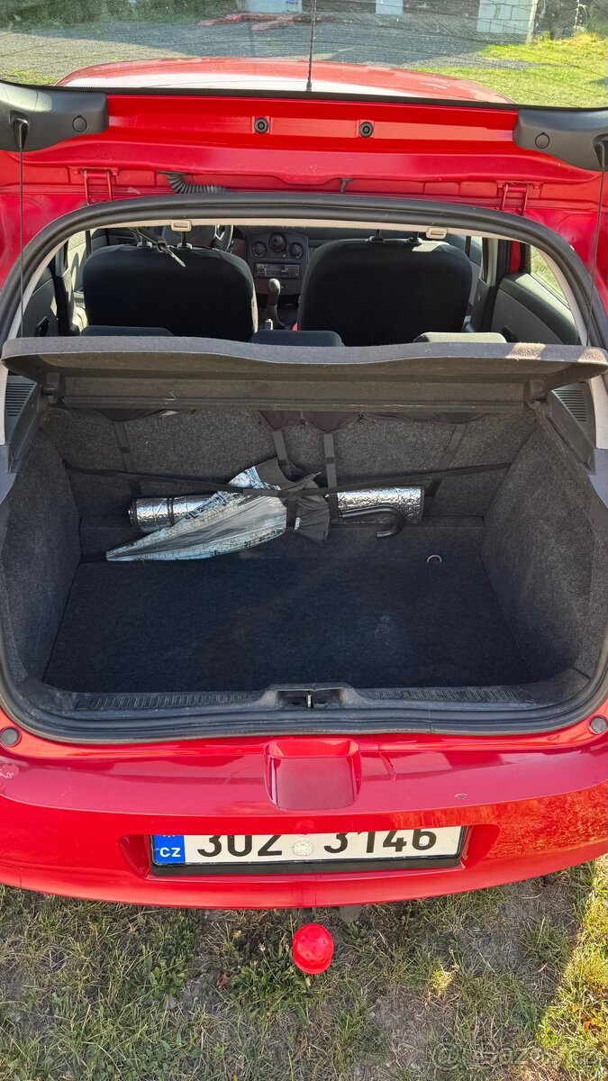 Renault Clio III 1.2 44 kW - 8