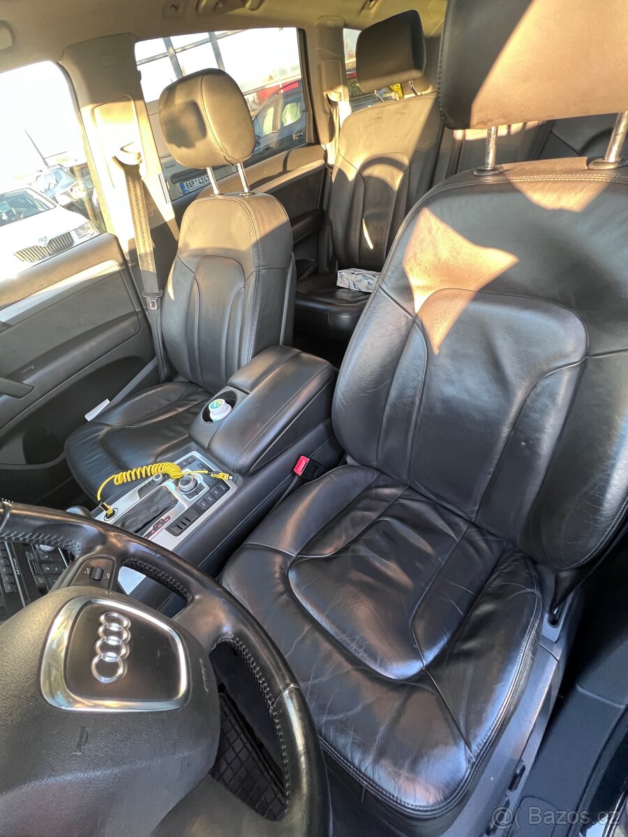 Audi Q7 4.2TDI - 8