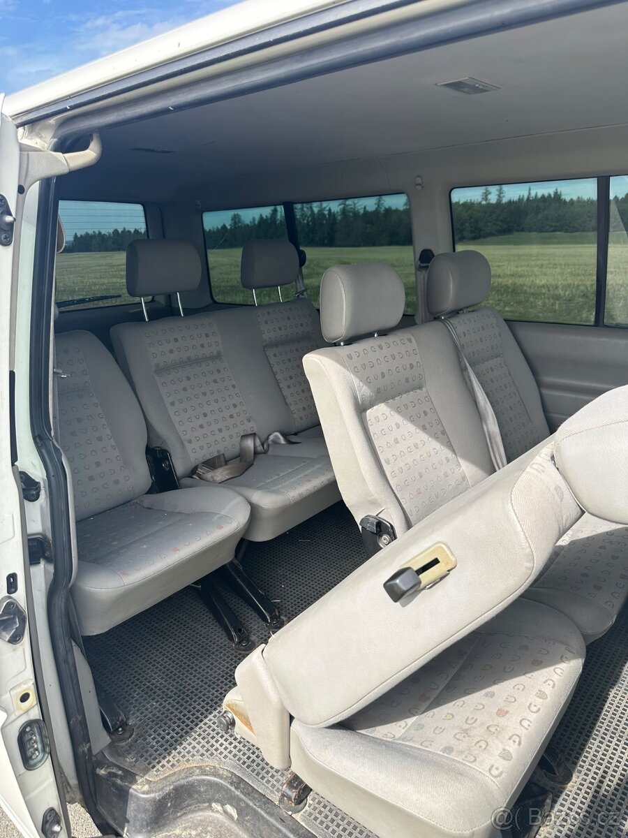 Prodám T4 Caravelle long 2.5 TDI - 8