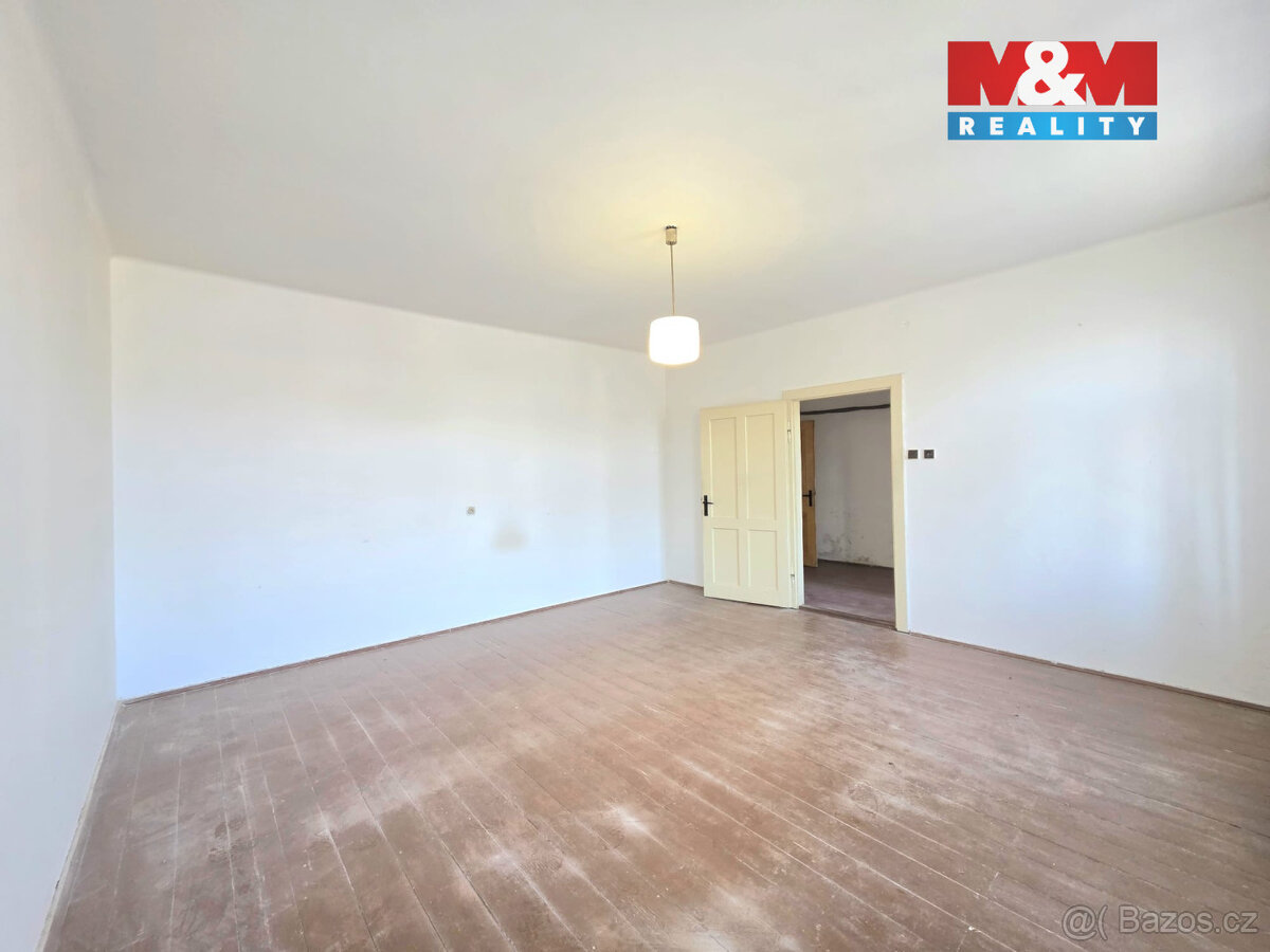 Prodej bytu 3+1, 98 m², Krnov, ul. Partyzánů - 8