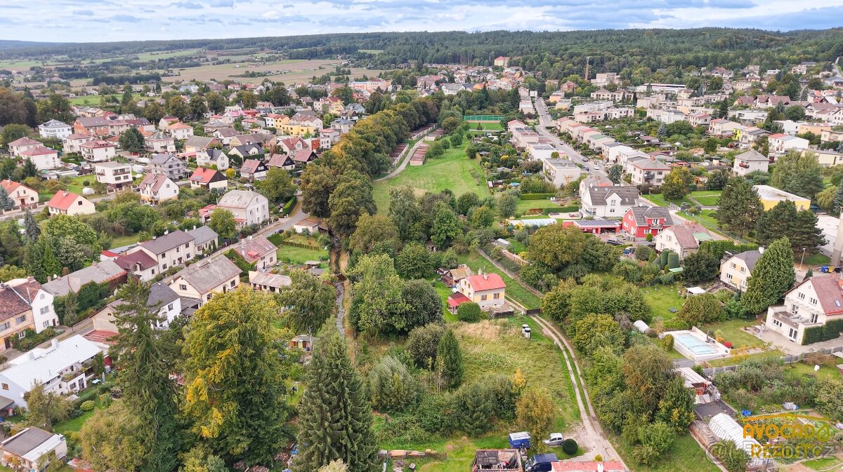 Perfektně situovaný pozemek v centru Dvora Králové - 8