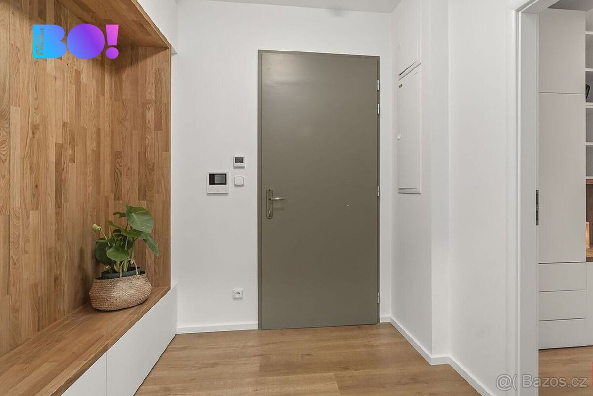 Prodej bytu 2+kk, 70 m², ul. Vítkova, Praha - Karlín - 8