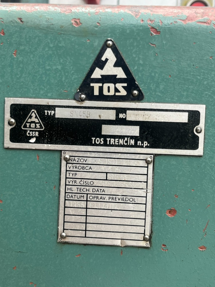 85. Hrotový soustruh SN 45B /1500 - 8