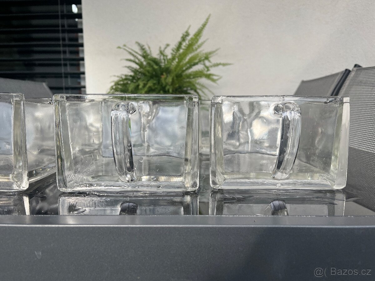 Skleněné šuplíky do kredence - 8