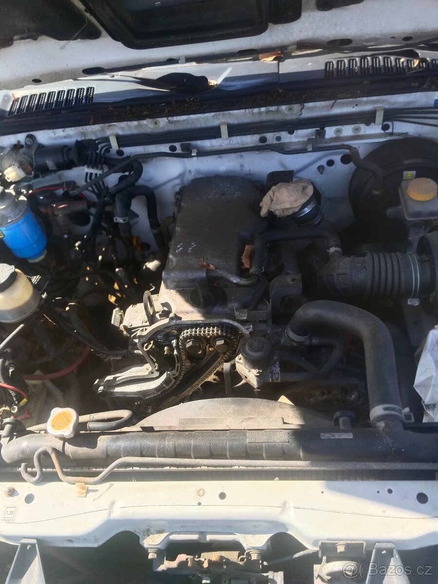 Prodám Nissan Navara d 22 - 8