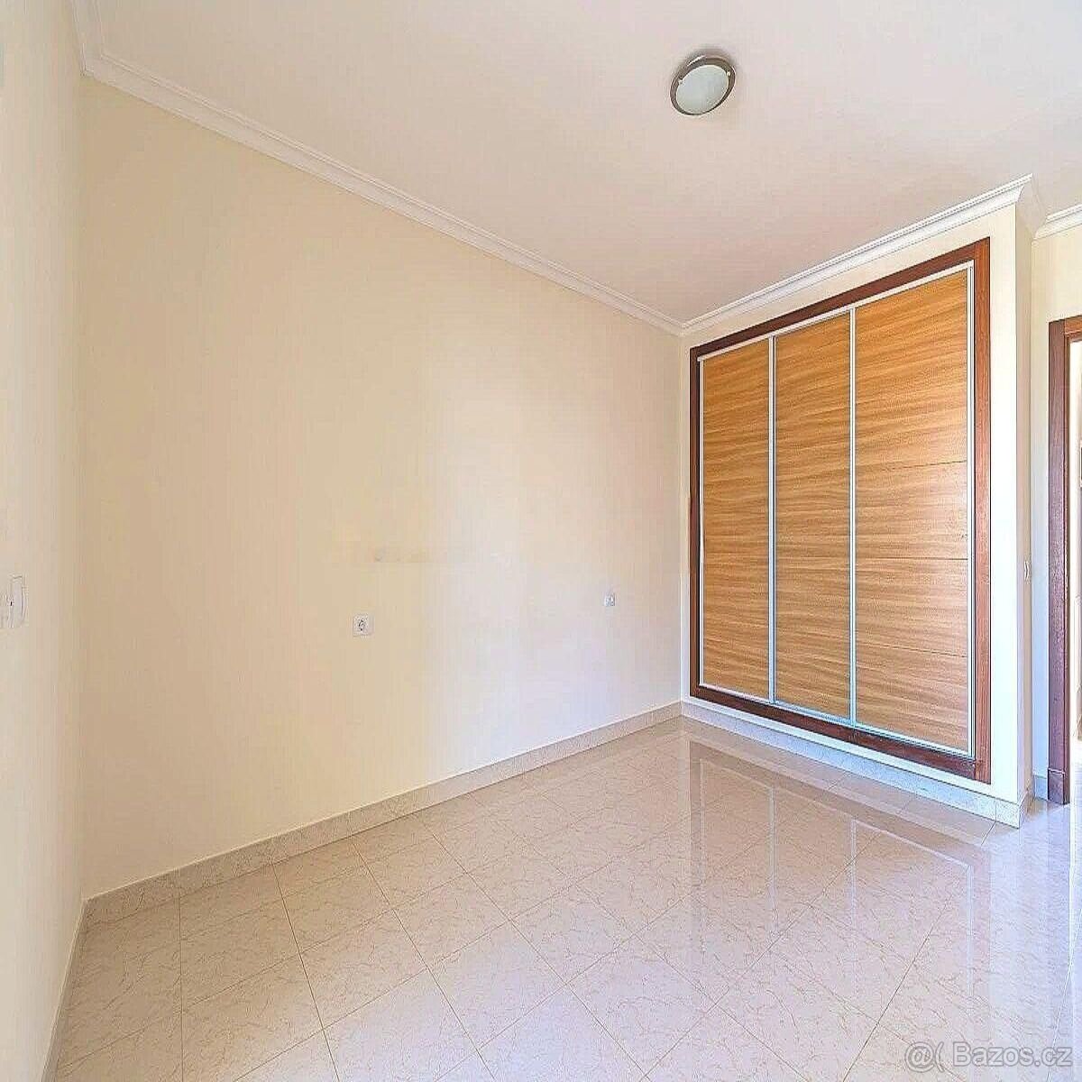 TENERIFE: Slunný 2kk apartmán s terasou a výhledem na bazén - 8