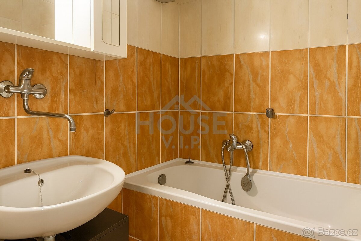 Prodej bytu 2+kk 56 m², Praha - Dejvice, ev.č. 01117 - 8