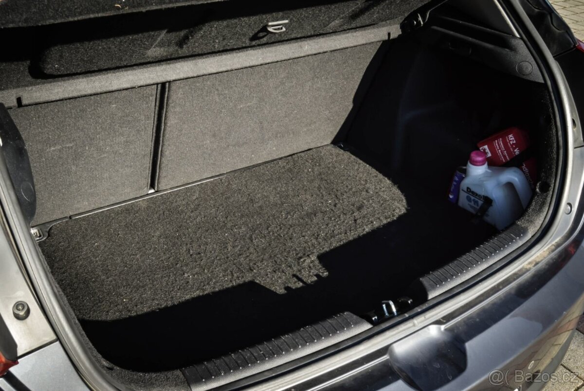 Kia Ceed 1.6 CRDi 81kW 2012 • 6 rýchlostí • Tempomat • - 8