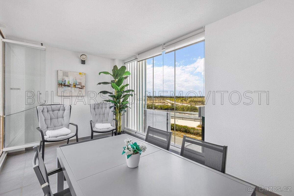 Španělsko, Apartmán 3kk(66m2) přímo u moře. - 8