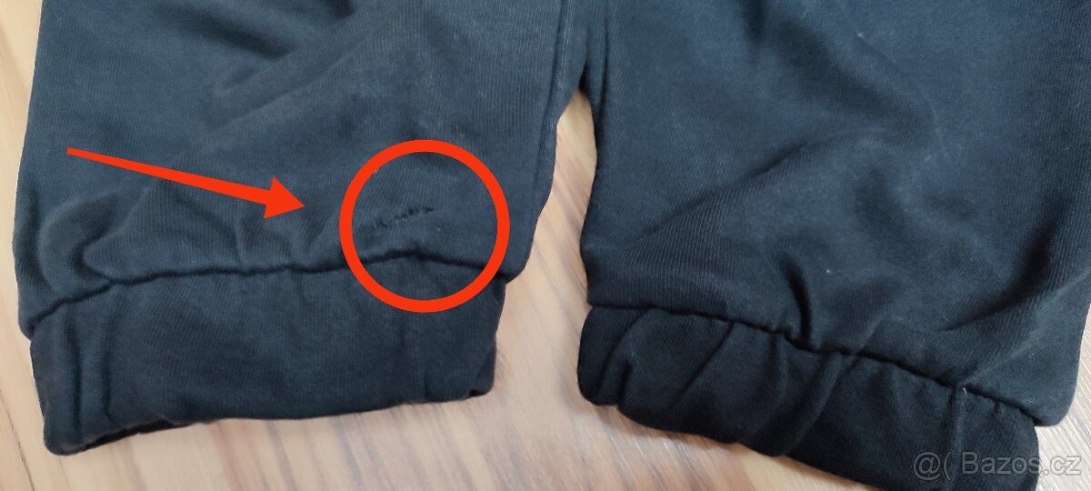 Dívčí černé tepláky, vel. 14+ - 8