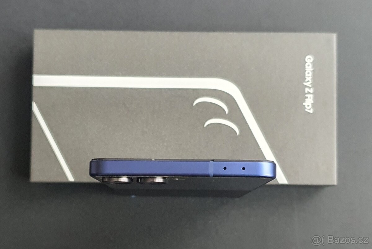 Samsung Galaxy Z Flip7 5G / 12+256 / V záruce do 10/2027. - 8