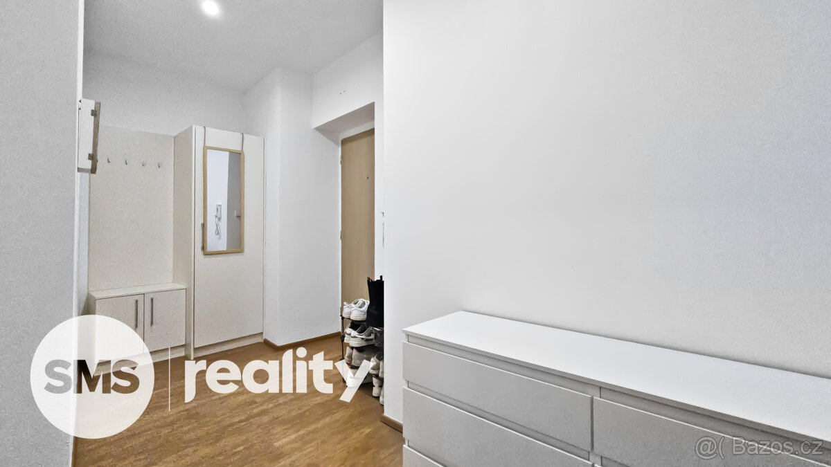 Pronájem komfortního 2+kk s skvělou dostupností - 8