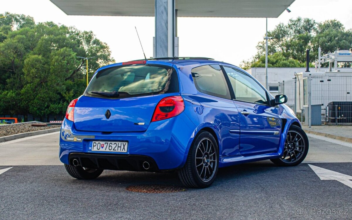 Renault Clio RS 2.0i 16V - 8