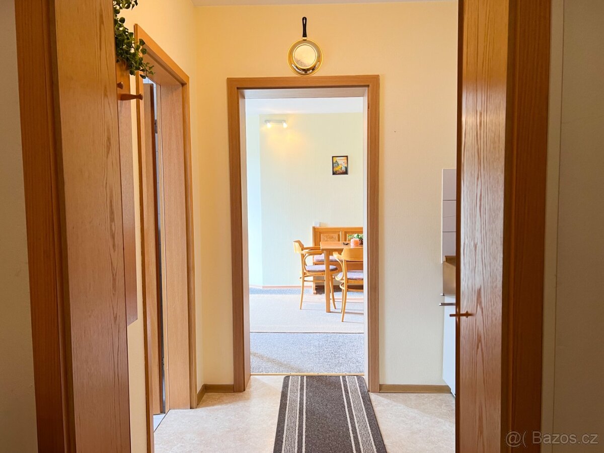 Prodej bytu 2+kk s garážovým stáním - 8