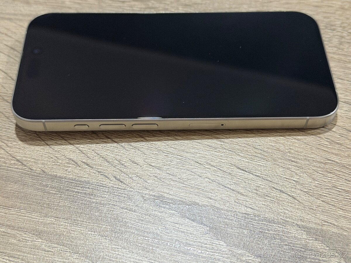 iPhone 15 Pro 128 GB bílý titan v záruční době - 8