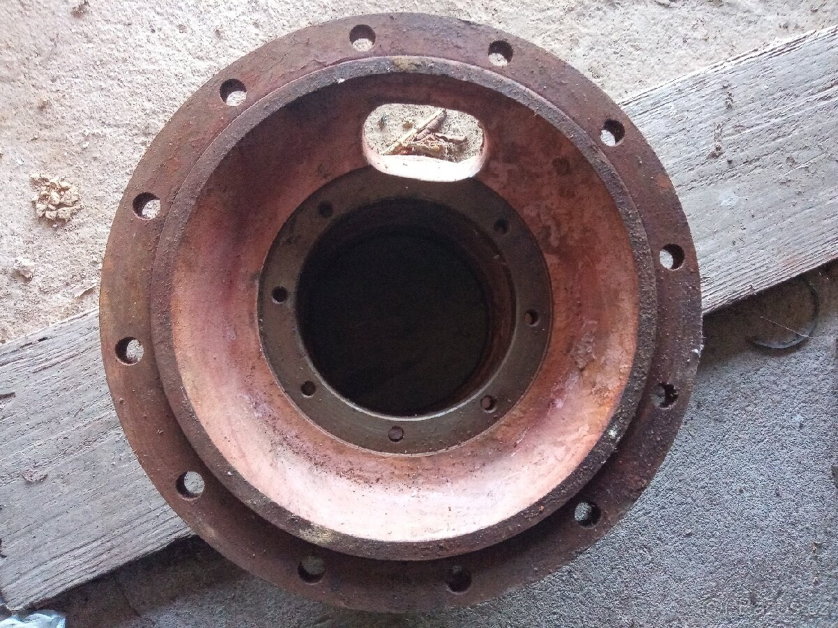 Náhradní díly na traktor Zetor - 8