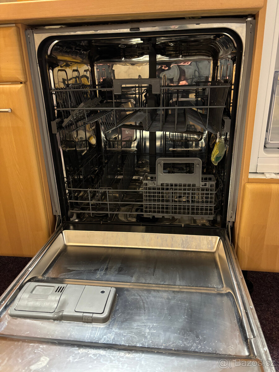 Kuchyňská linka německé výroby - 8