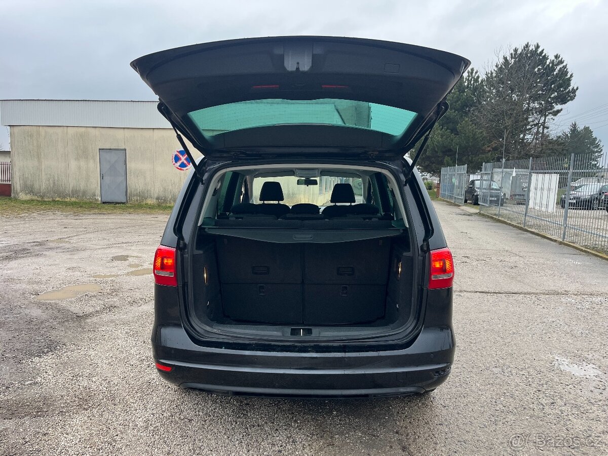 VW Sharan 2,0 TDi Bluemotion - 8