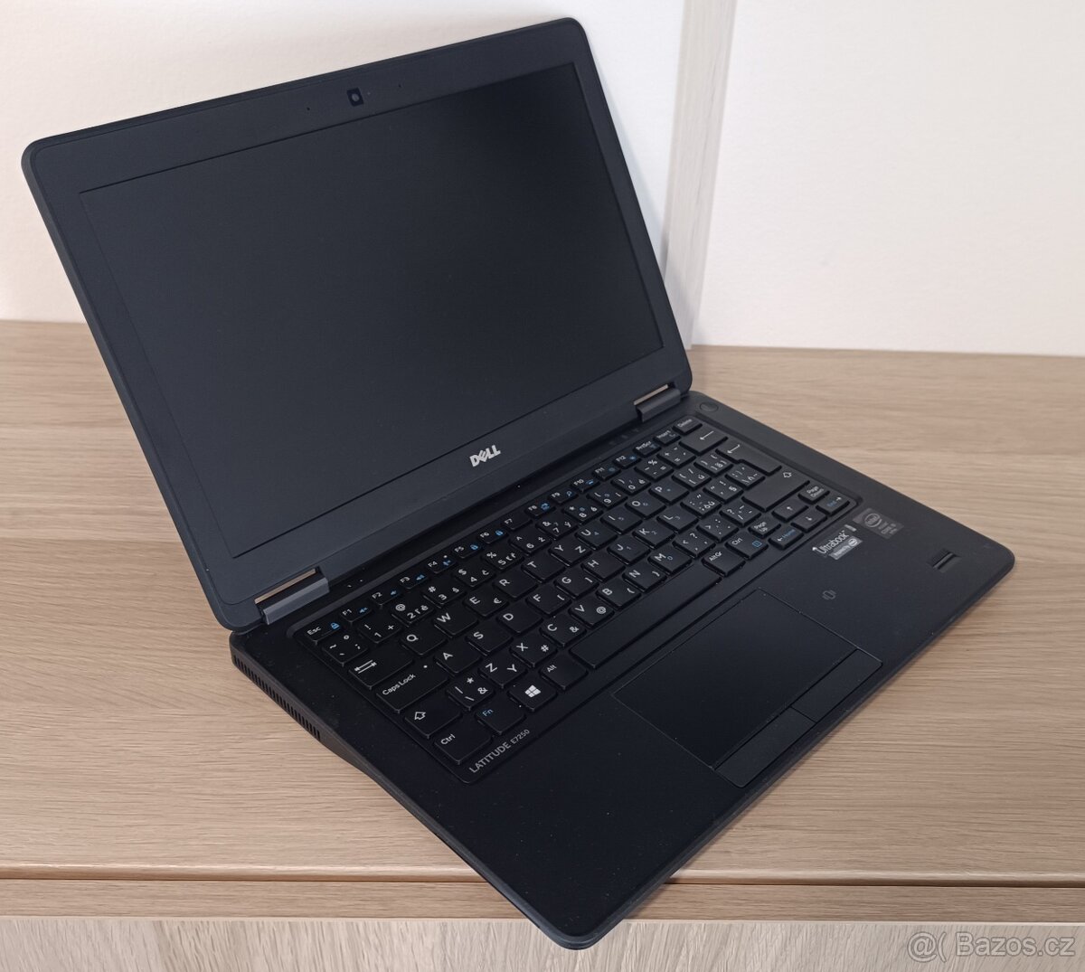 12,5" ultrabook Dell Latitude 7250 Core-i5,SSD,nová baterie - 8