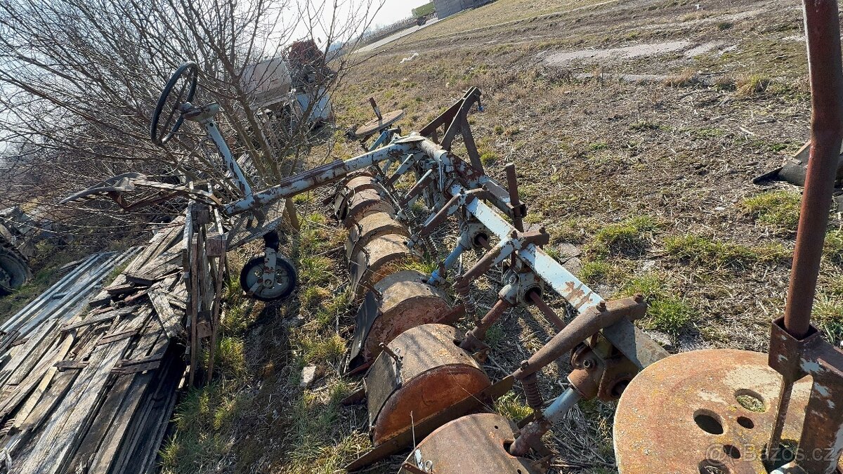 Poľno náčinie - 8