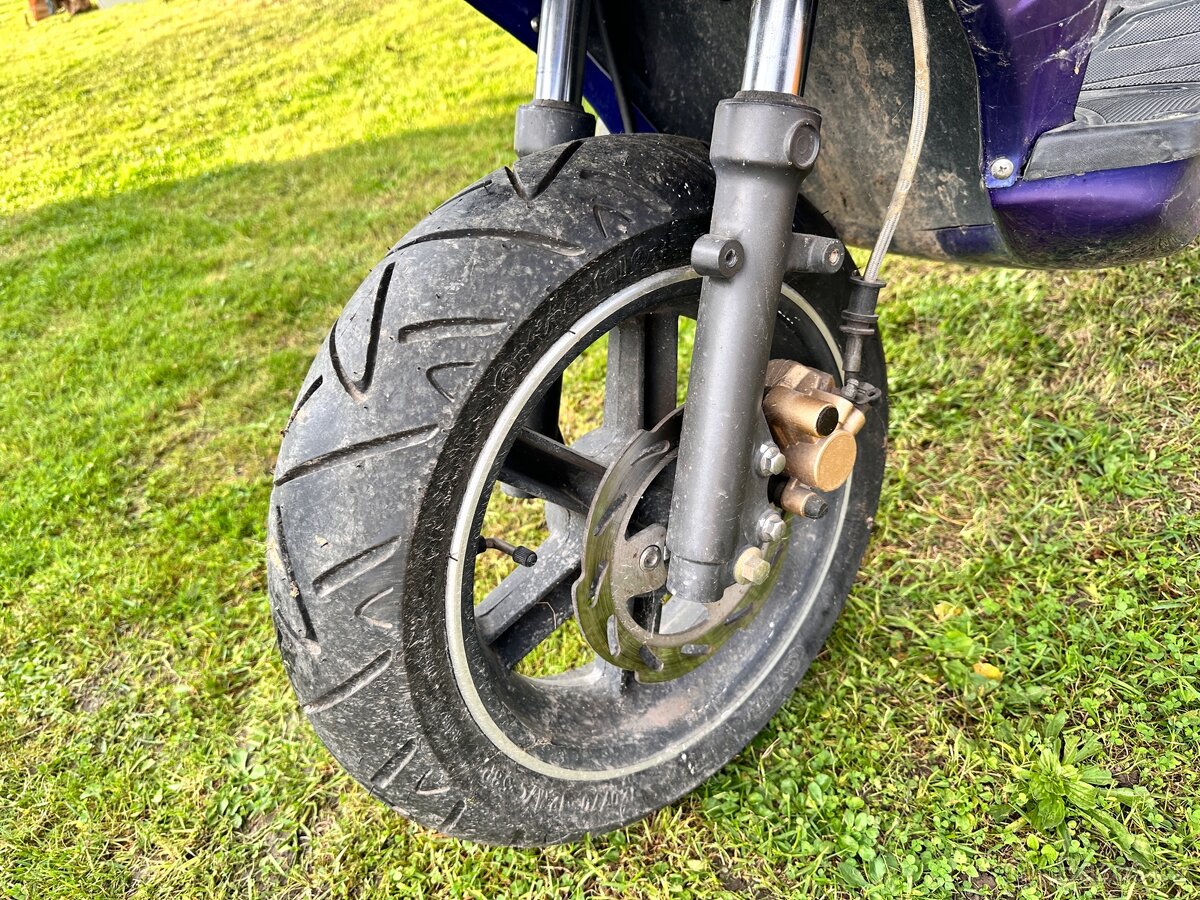 Skutr 50ccm CPI OLIVER SPORT - 8