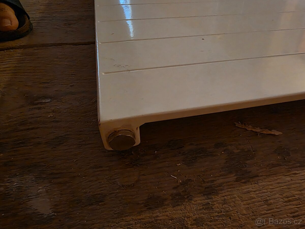 Deskový radiátor KORADO RADIK PLAN PREMIUM VERTIKAL- M 11 - 8