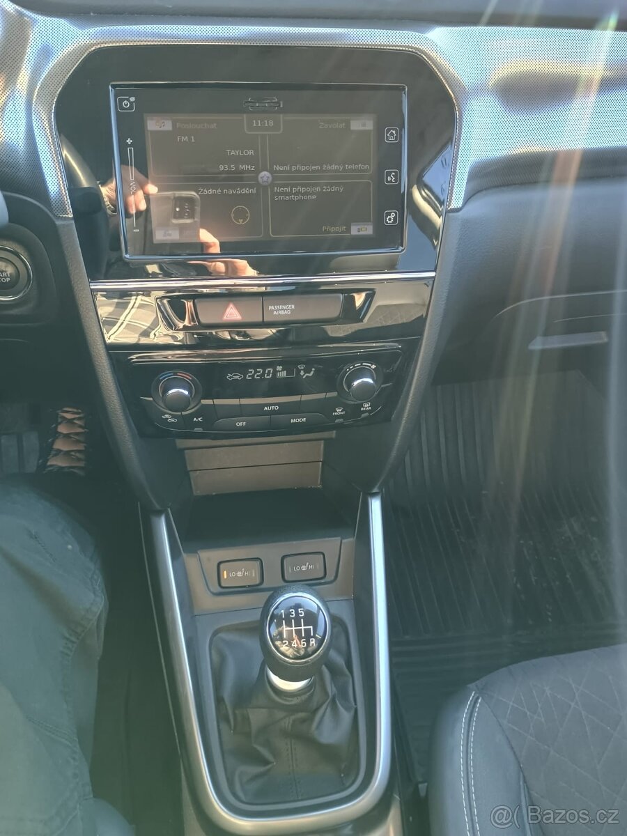 Suzuki Vitara 4x4 r.2019 ZAMLUVENO do 30.12 - 8