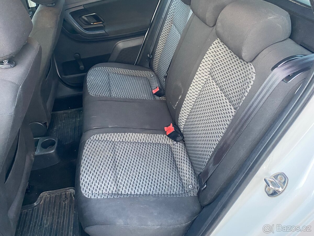 Prodám Škoda Fabia 1.2HTP, Combi, Ambiente. - 8