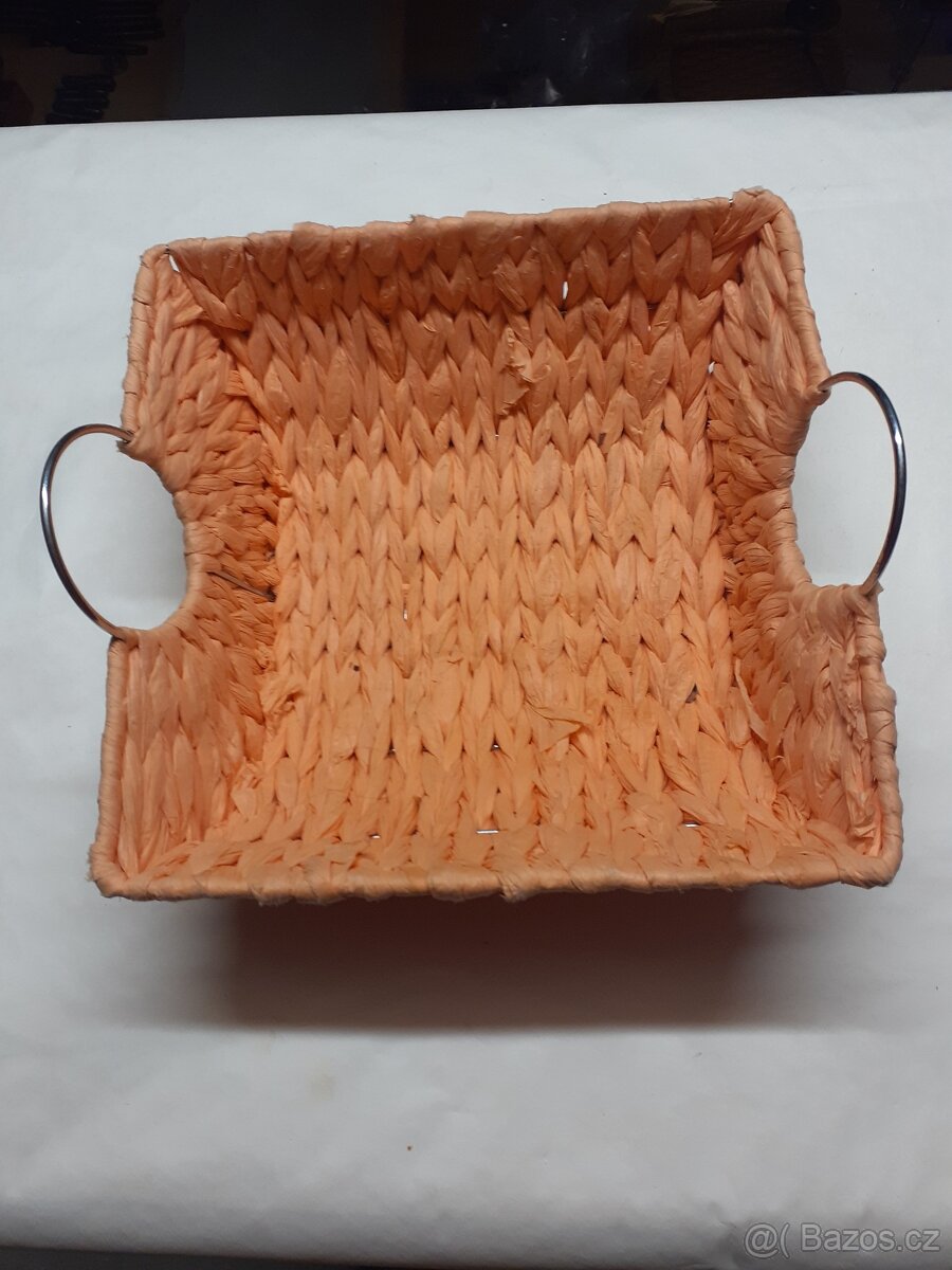 Proutěné věci - 8