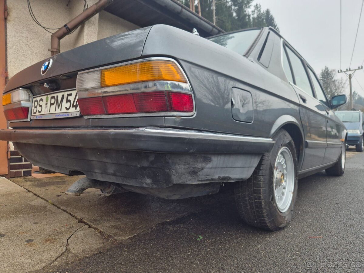 BMW e28 524 TD 1984, dovoz Německo - 8