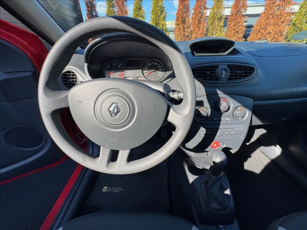 Renault Clio 1,5 (2009) - 8