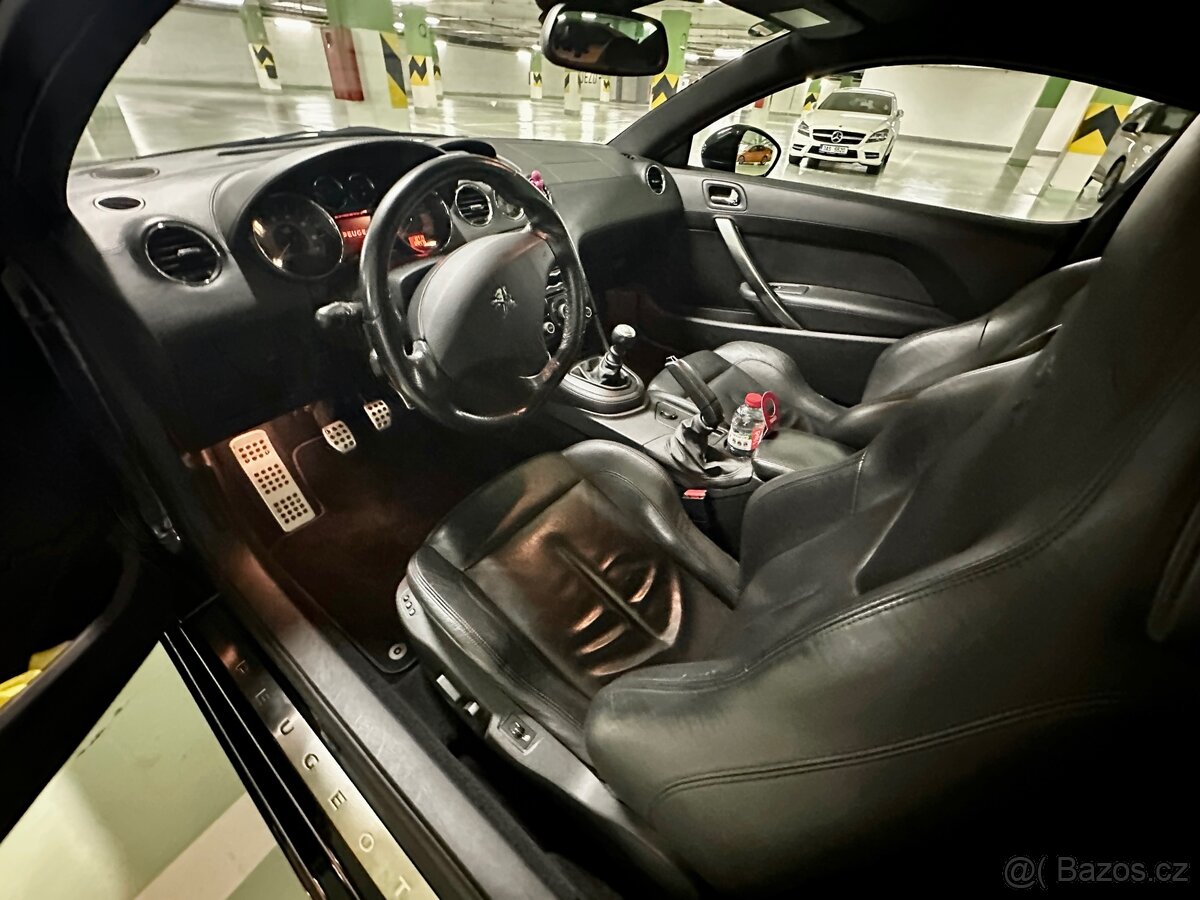 Peugeot RCZ, 1.6, 147kw (2011) - 8