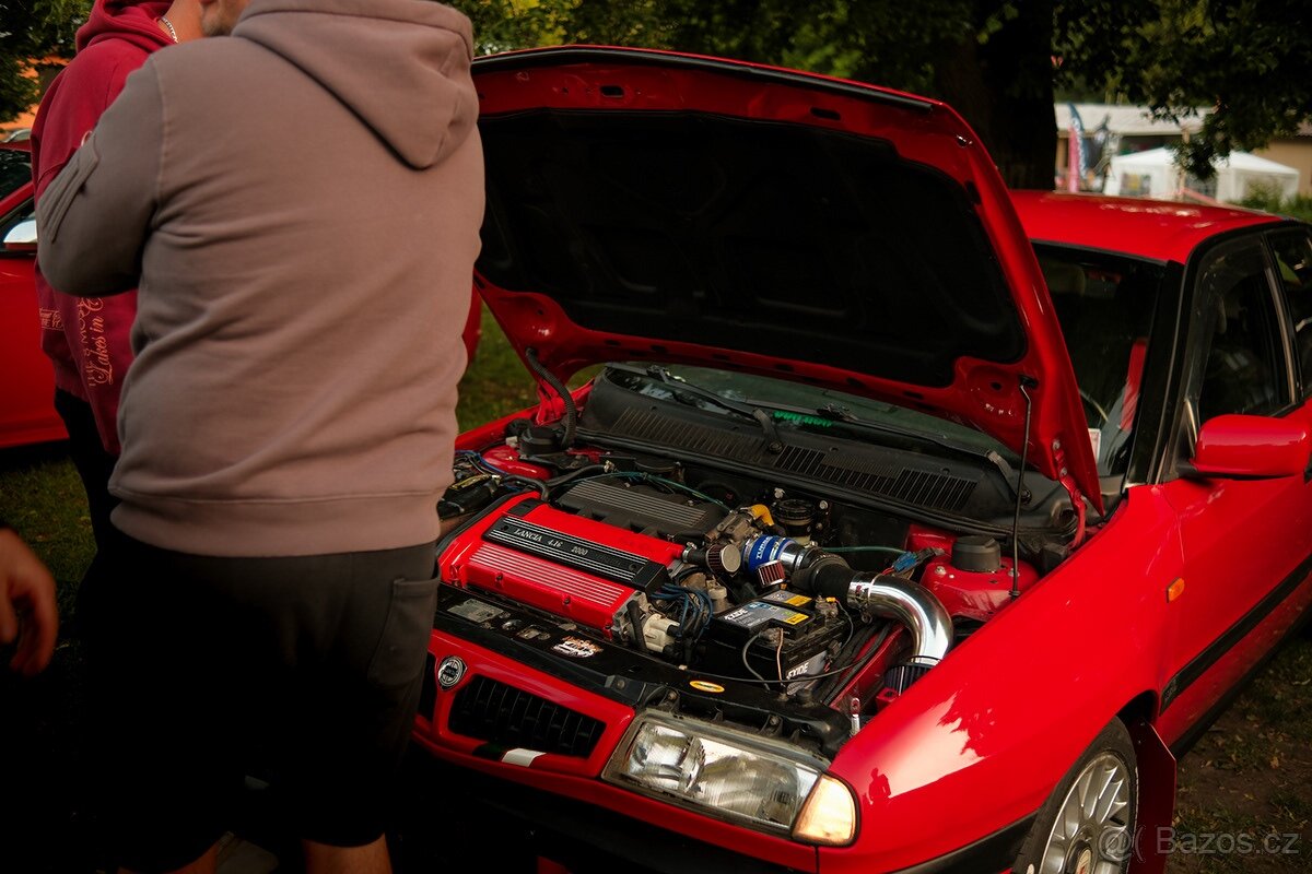 Lancia delta - 8
