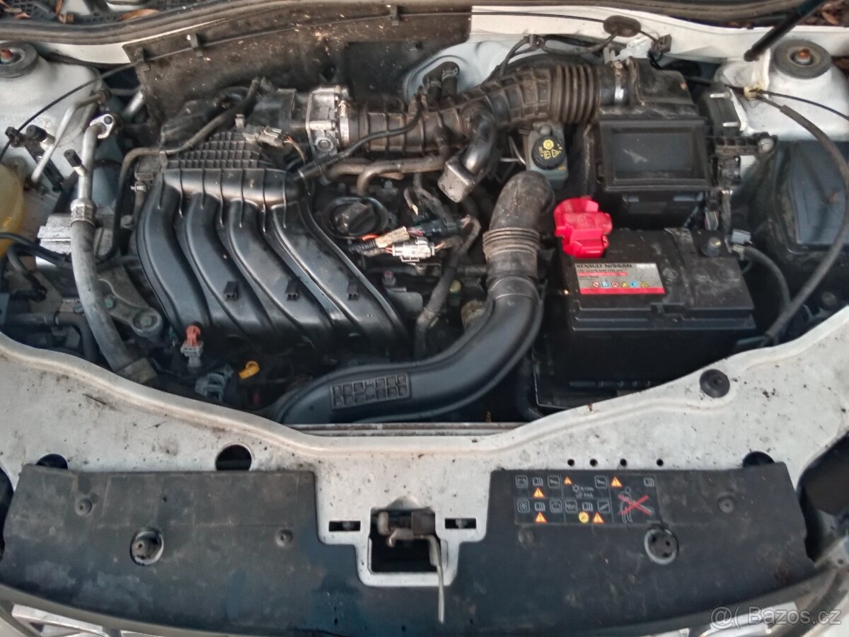 Dacia Duster 1.6i - 8
