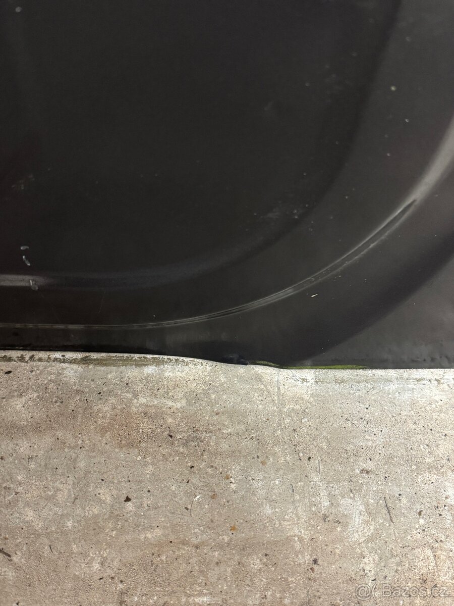 Suzuki Jimmy, zadní 5. (páté) dveře - 8