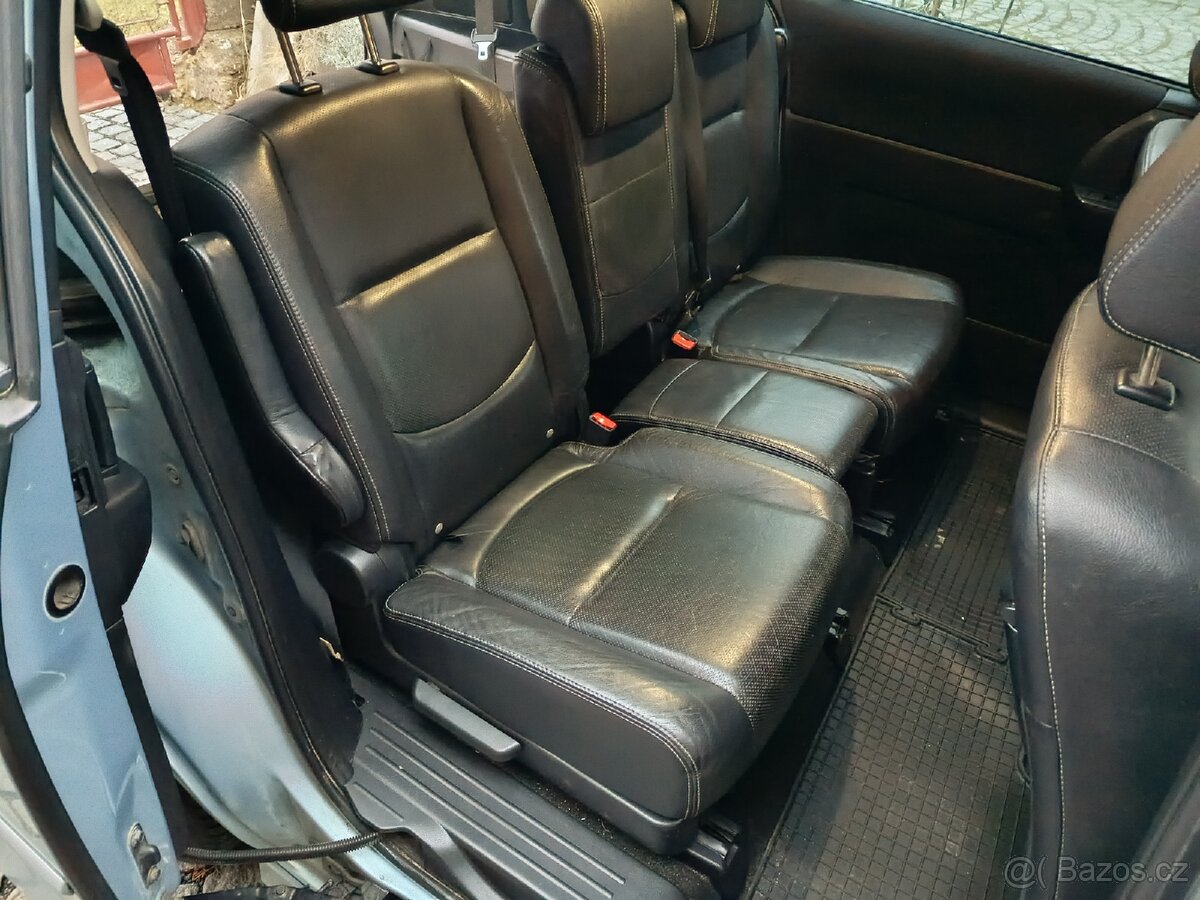 Mazda 5 GTA NAVI ,7 míst - 8