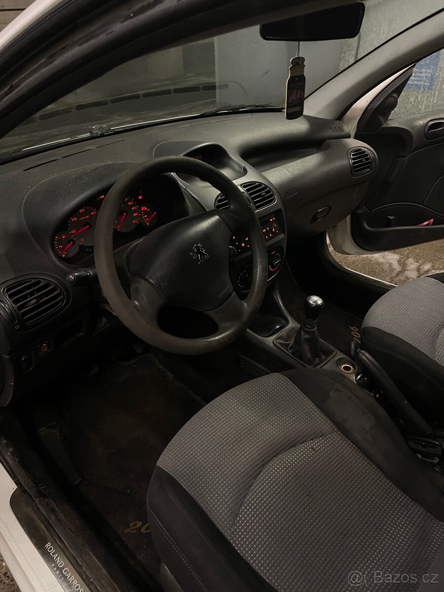 Peugeot 206 1.4hdi - 8