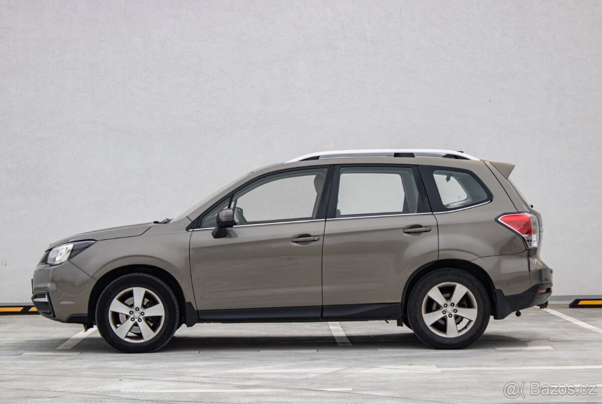 Subaru Forester 2.0 D.S CVT 108kW - 8