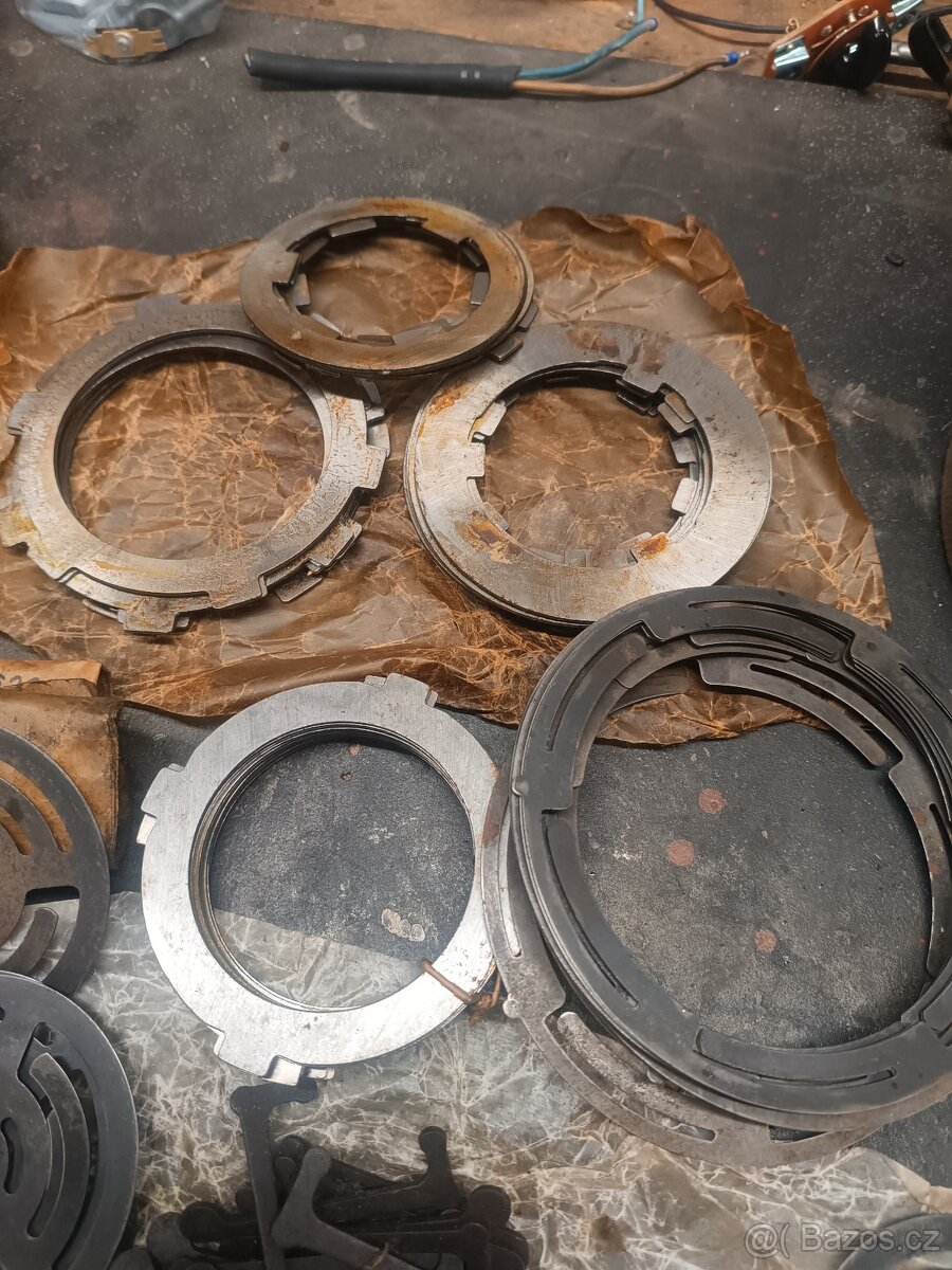 Prodám náhradní díly ČKD120JVK Orlík - 8